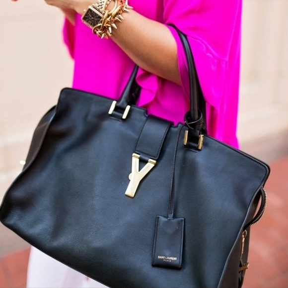 Yves Saint Laurent classic Y leather bag. - Picture 15 of 16
